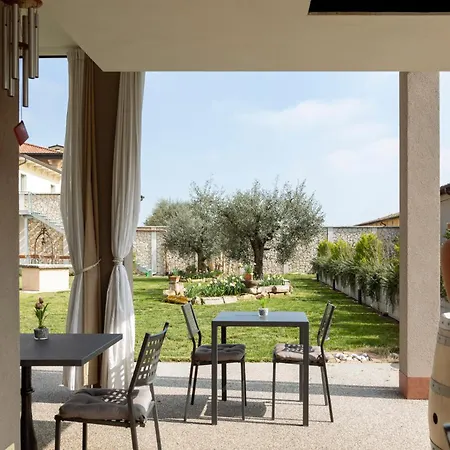 Otel La Caporala Castel d'Azzano