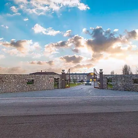 La Caporala Отель 3*